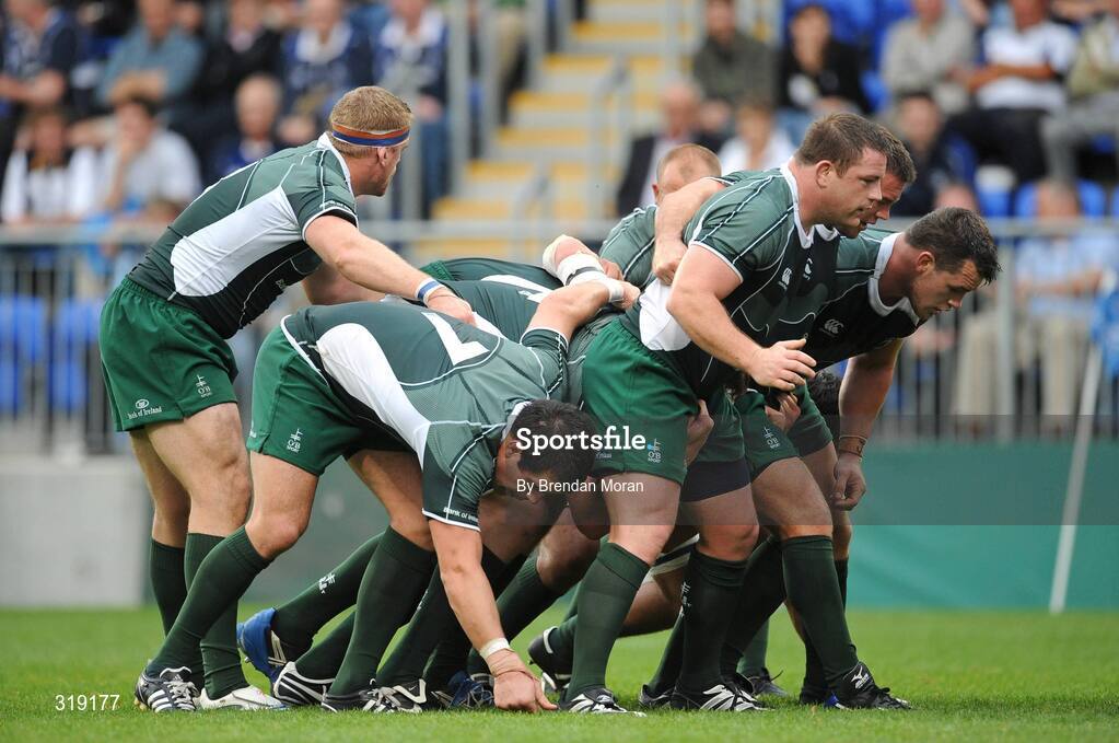 30 August 2008; The Leinster pack prepare to scrum down in their green kit. Pre-season friendly, Queensland Reds v Leinster, Donnybrook Stadium, Donnybrook, Dublin. Picture credit: Brendan Moran / SPORTSFILE