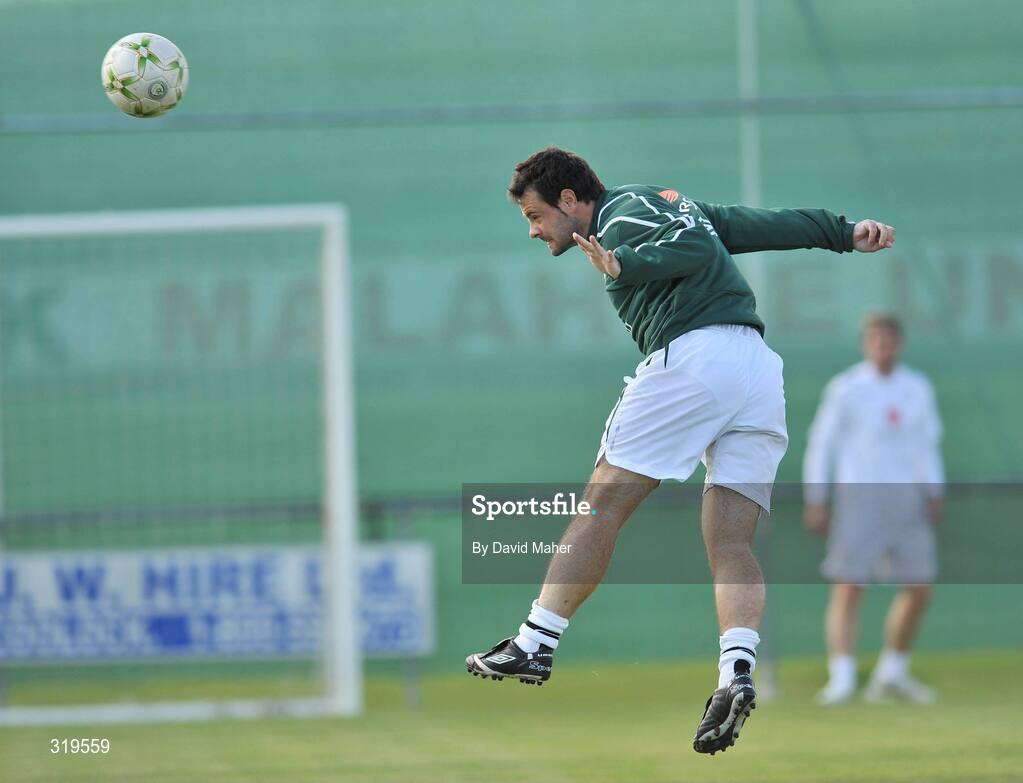 4 September 2008; Republic of Ireland's Andy Reid during a squad training session. Gannon Park, Malahide, Dublin. Picture credit: David Maher / SPORTSFILE