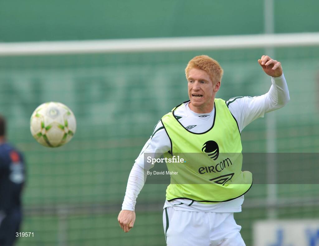 4 September 2008; Republic of Ireland's Paul McShane during a squad training session. Gannon Park, Malahide, Dublin. Picture credit: David Maher / SPORTSFILE