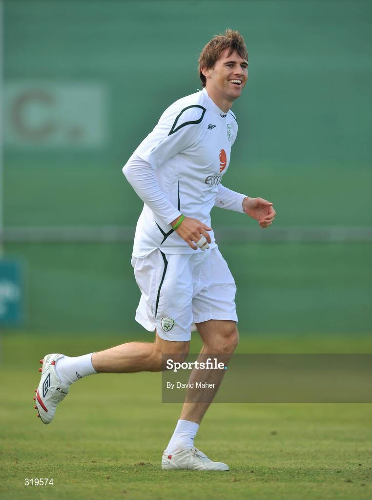 4 September 2008; Republic of Ireland's Kevin Kilbane during a squad training session. Gannon Park, Malahide, Dublin. Picture credit: David Maher / SPORTSFILE