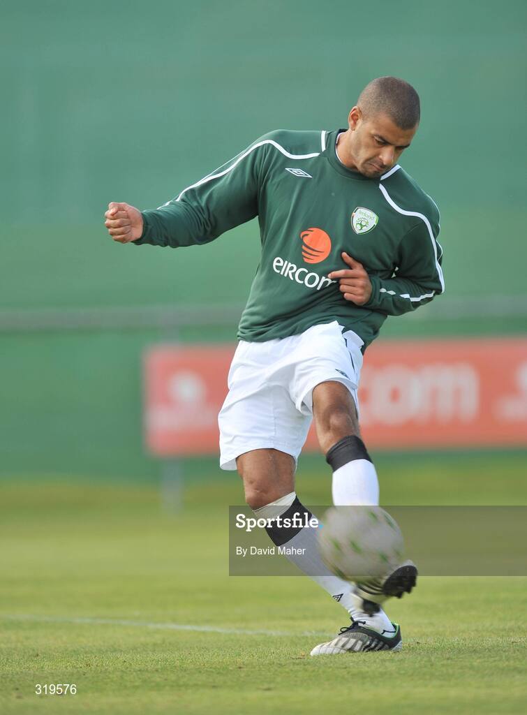 4 September 2008; Republic of Ireland's Steven Reid during a squad training session. Gannon Park, Malahide, Dublin. Picture credit: David Maher / SPORTSFILE