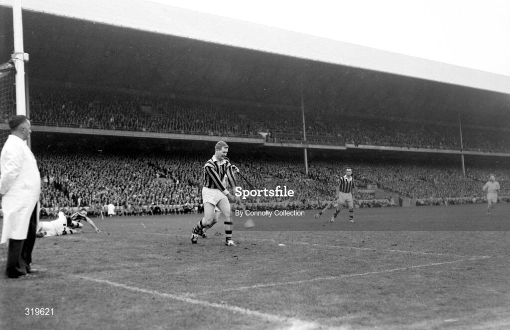 1 September 1963; Kilkenny goalkeeper Ollie Walsh. All-Ireland Senior Hurling Championship Final, Kilkenny v Waterford, Croke Park, Dublin. Picture credit: Connolly Collection / SPORTSFILE