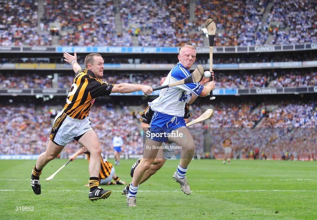 7 September 2008; John Mullane, Waterford, is dispossessed in the act of shooting by Michael Kavanagh, Kilkenny. GAA Hurling All-Ireland Senior Championship Final, Kilkenny v Waterford, Croke Park, Dublin. Picture credit: Brendan Moran / SPORTSFILE