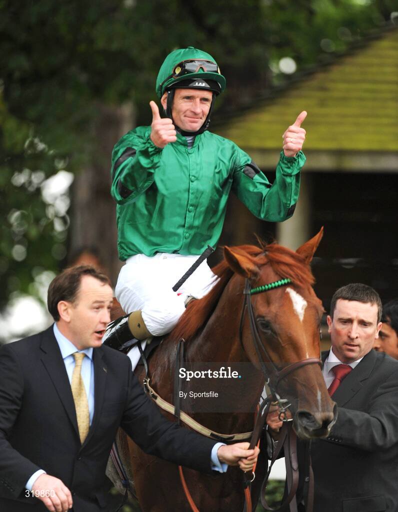 7 September 2008; Jockey Kevin manning gives the thumbs up aboard New Approach after winning the Tattersalls Millions Irish Champion Stakes. Horse Racing, Leopardstown, Dublin. Photo by Sportsfile