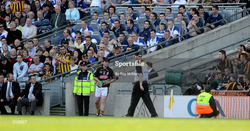7 September 2008; Kilkenny sub goalkeeper James McGarry prepares to come into the game. GAA Hurling All-Ireland Senior Championship Final, Kilkenny v Waterford, Croke Park, Dublin. Picture credit: Ray McManus / SPORTSFILE