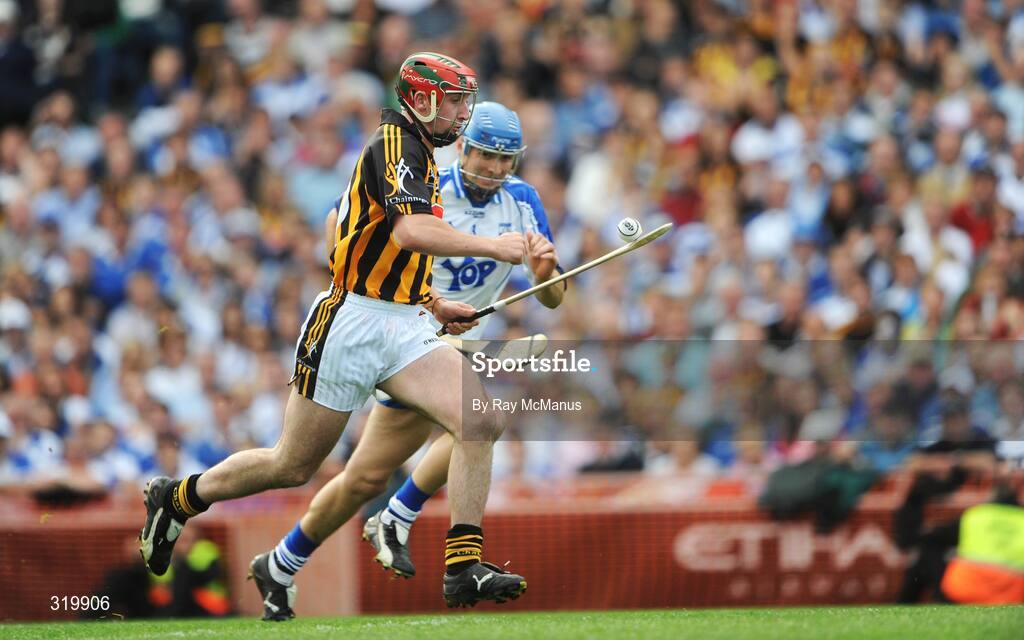 7 September 2008; Eoin Larkin bursts through the Waterford defence to score the third goal for Kilkenny. Kilkenny. GAA Hurling All-Ireland Senior Championship Final, Kilkenny v Waterford, Croke Park, Dublin. Picture credit: Ray McManus / SPORTSFILE