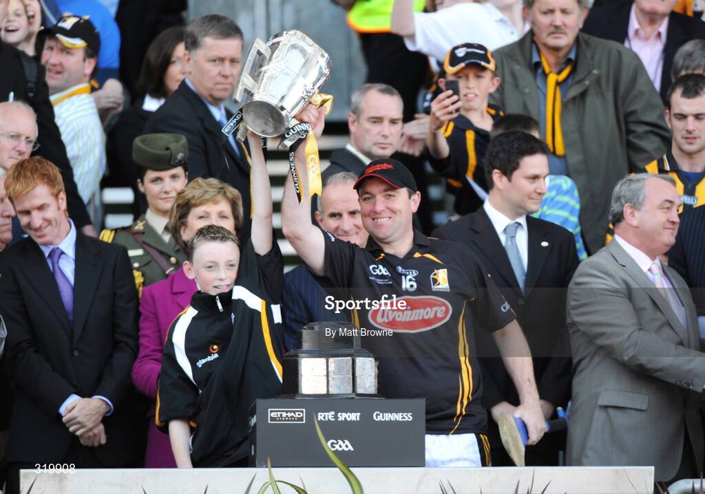 7 September 2008; Kilkenny goalkeeper James McGarry and his son Darragh lift the Liam MacCarthy Cup. GAA Hurling All-Ireland Senior Championship Final, Kilkenny v Waterford, Croke Park, Dublin. Picture credit: Matt Browne / SPORTSFILE