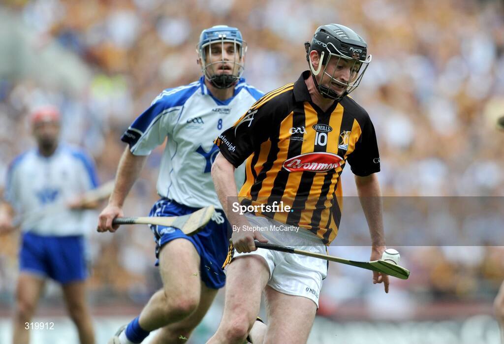 7 September 2008; Martin Comerford, Kilkenny, in action against Michael Walsh, Waterford. GAA Hurling All-Ireland Senior Championship Final, Kilkenny v Waterford, Croke Park, Dublin. Picture credit: Stephen McCarthy / SPORTSFILE