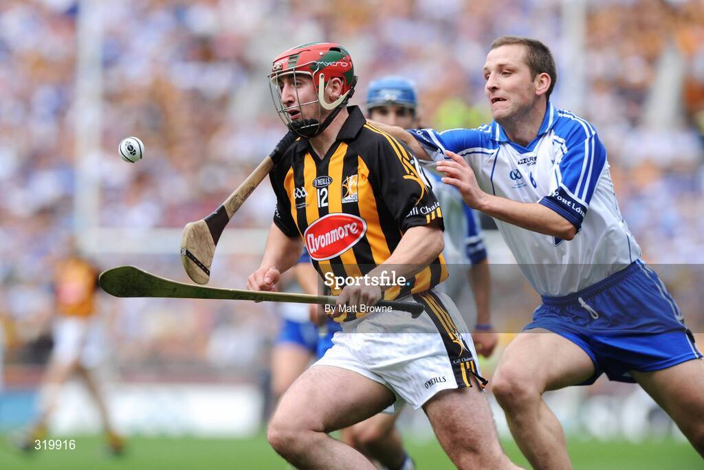 7 September 2008; Eoin Larkin, Kilkenny, in action against Ken McGrath, Waterford. GAA Hurling All-Ireland Senior Championship Final, Kilkenny v Waterford, Croke Park, Dublin. Picture credit: Matt Browne / SPORTSFILE