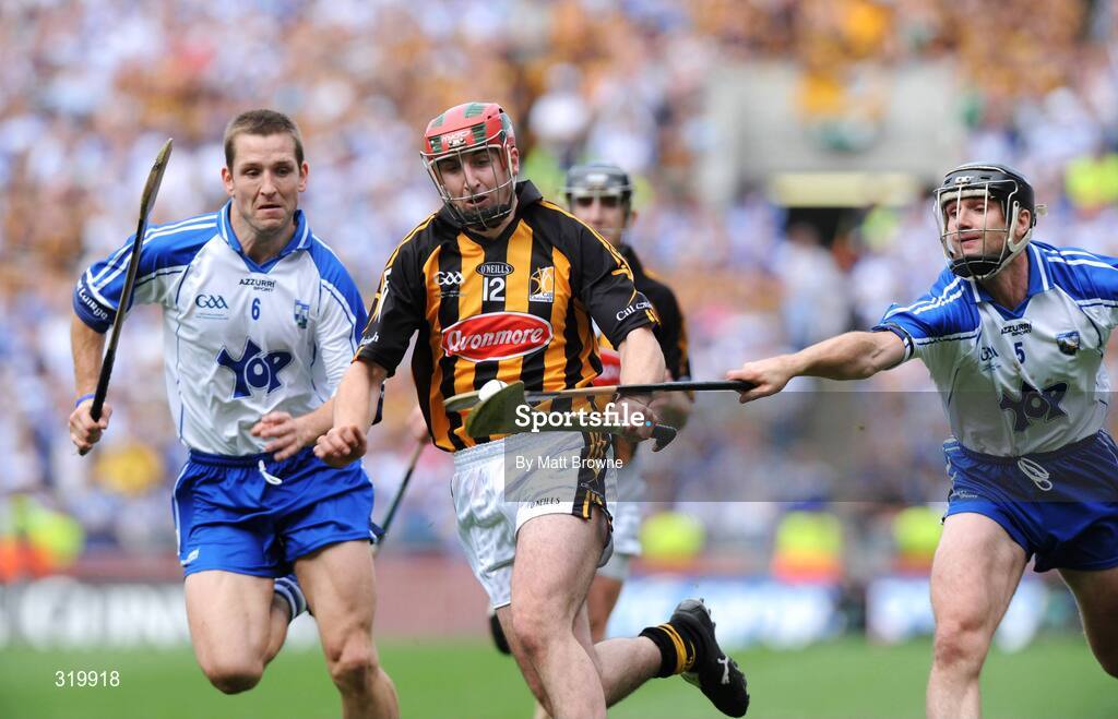 7 September 2008; Eoin Larkin, Kilkenny, in action against Tony Browne, 5, and Ken McGrath, Waterford. GAA Hurling All-Ireland Senior Championship Final, Kilkenny v Waterford, Croke Park, Dublin. Picture credit: Matt Browne / SPORTSFILE