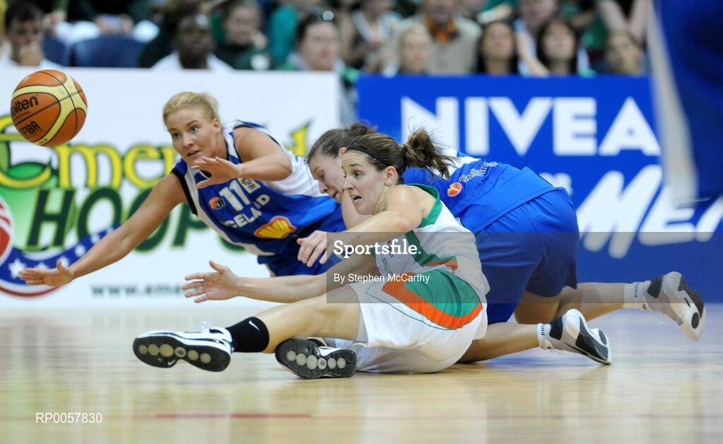 6 September 2008; Susan Moran, Ireland, in action against Palina Gunnlaugsdottir, left, and Sigrun Amundadottir, Iceland. Senior Women's Basketball European Championship - Division B - Group A - Ireland v Iceland, National Basketball Arena, Tallaght, Dublin. Picture credit: Stephen McCarthy / SPORTSFILE