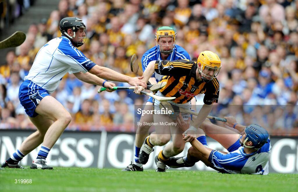 7 September 2008; Richie Power, Kilkenny, in action against Kevin Moran, left, Aidan Kearney and Eoin Murphy, right, Waterford. GAA Hurling All-Ireland Senior Championship Final, Kilkenny v Waterford, Croke Park, Dublin. Picture credit: Stephen McCarthy / SPORTSFILE