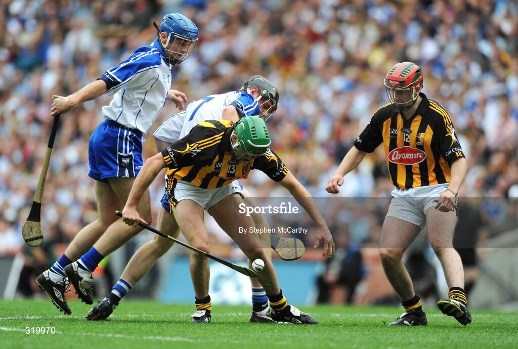 7 September 2008; Eddie Brennan, left, and Eoin Larkin, Kilkenny, in action against Michael Walsh, left, and Kevin Moran, Waterford. GAA Hurling All-Ireland Senior Championship Final, Kilkenny v Waterford, Croke Park, Dublin. Picture credit: Stephen McCarthy / SPORTSFILE