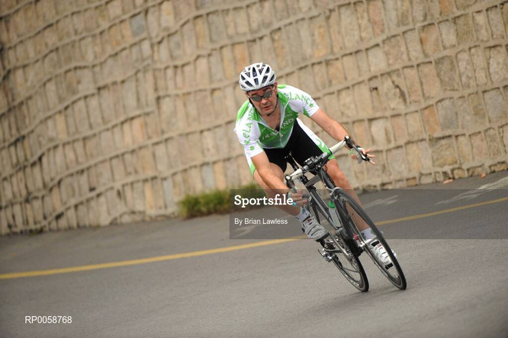 13 September 2008; Ireland's Enda Smyth, from Santry, Dublin, in action during the Men's Road Race - LC1 / 2 / CP4 over a distance of 72.6km. Beijing Paralympic Games 2008, Men's Road Race - LC1 / 2 / CP4, Road Cycling Course, Ming Tombs Reservoir, Beijing, China. Picture credit: Brian Lawless / SPORTSFILE
