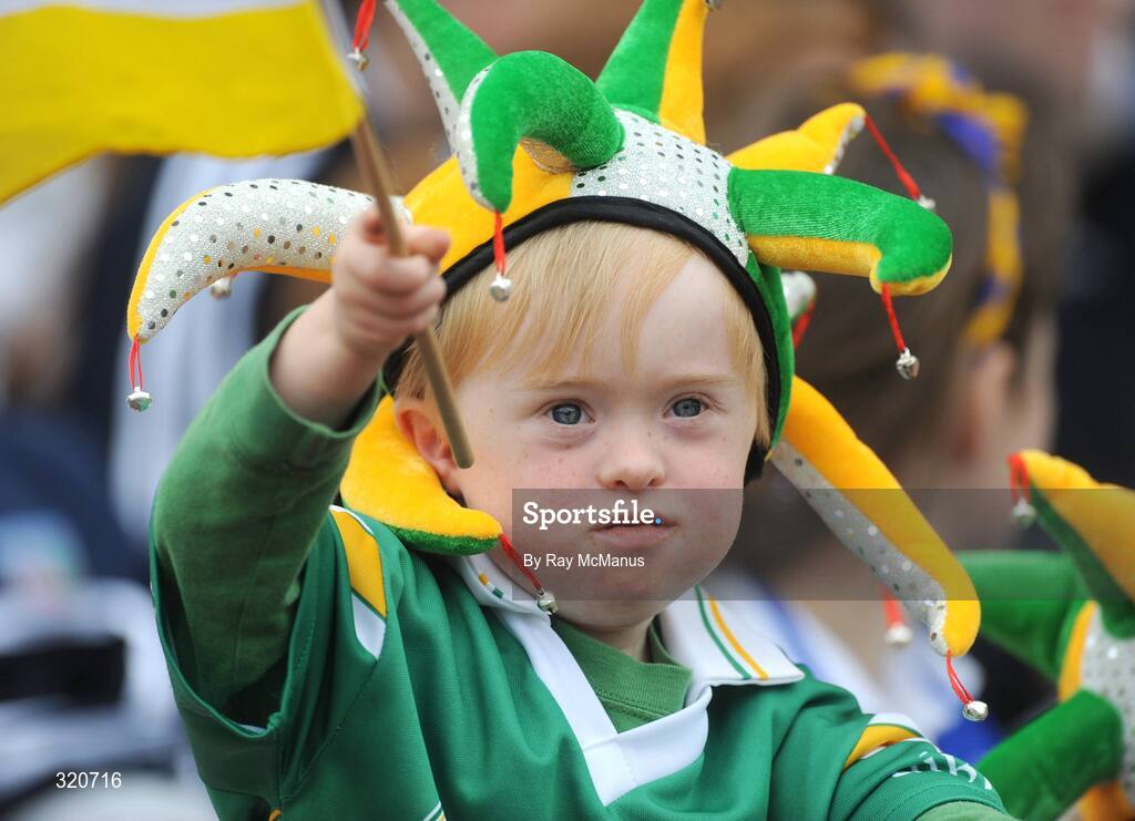 14 September 2008; Five-year-old Dylan Dwyer, from Shinrone, cheers on Offaly. Gala All-Ireland Junior Camogie Championship Final, Clare v Offaly, Croke Park, Dublin. Picture credit: Ray McManus / SPORTSFILE