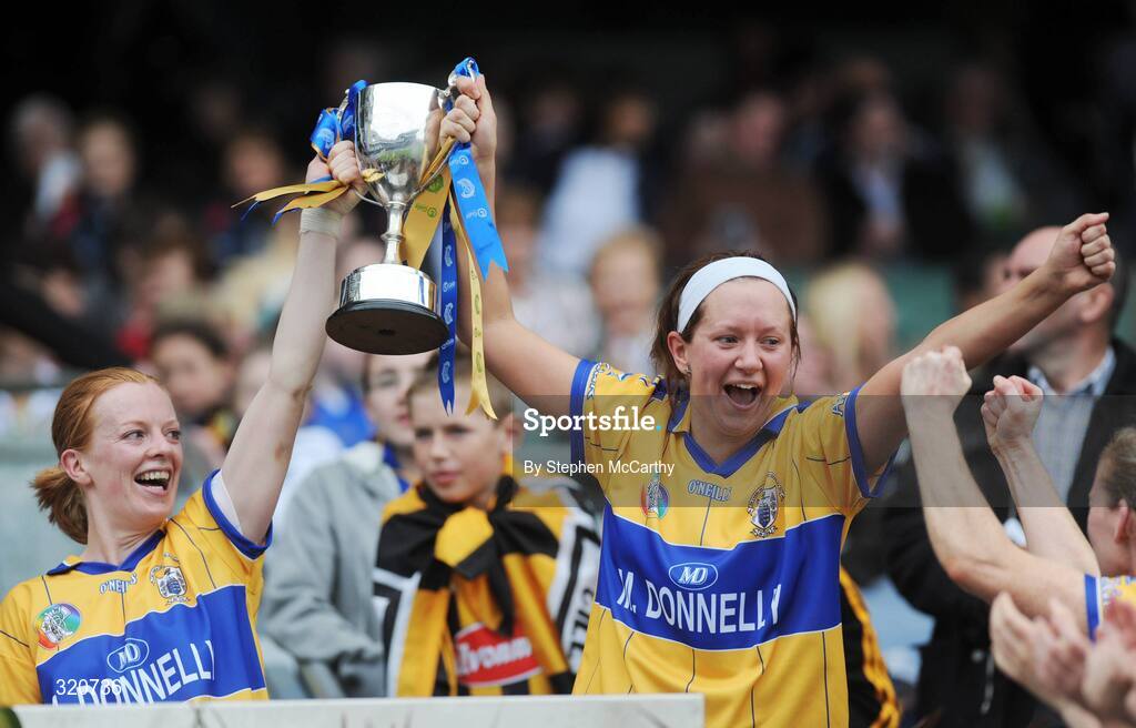 14 September 2008; Joint Clare captains Deidre Murphy, left, and Sharon McMahon lift the cup. Gala All-Ireland Junior Camogie Championship Final, Clare v Offaly, Croke Park, Dublin. Picture credit: Stephen McCarthy / SPORTSFILE