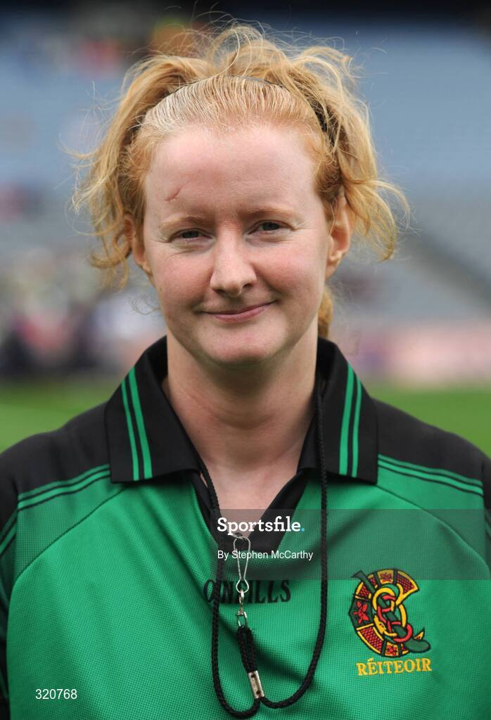 14 September 2008; Referee Una Kearney. Gala All-Ireland Junior Camogie Championship Final, Clare v Offaly, Croke Park, Dublin. Picture credit: Stephen McCarthy / SPORTSFILE