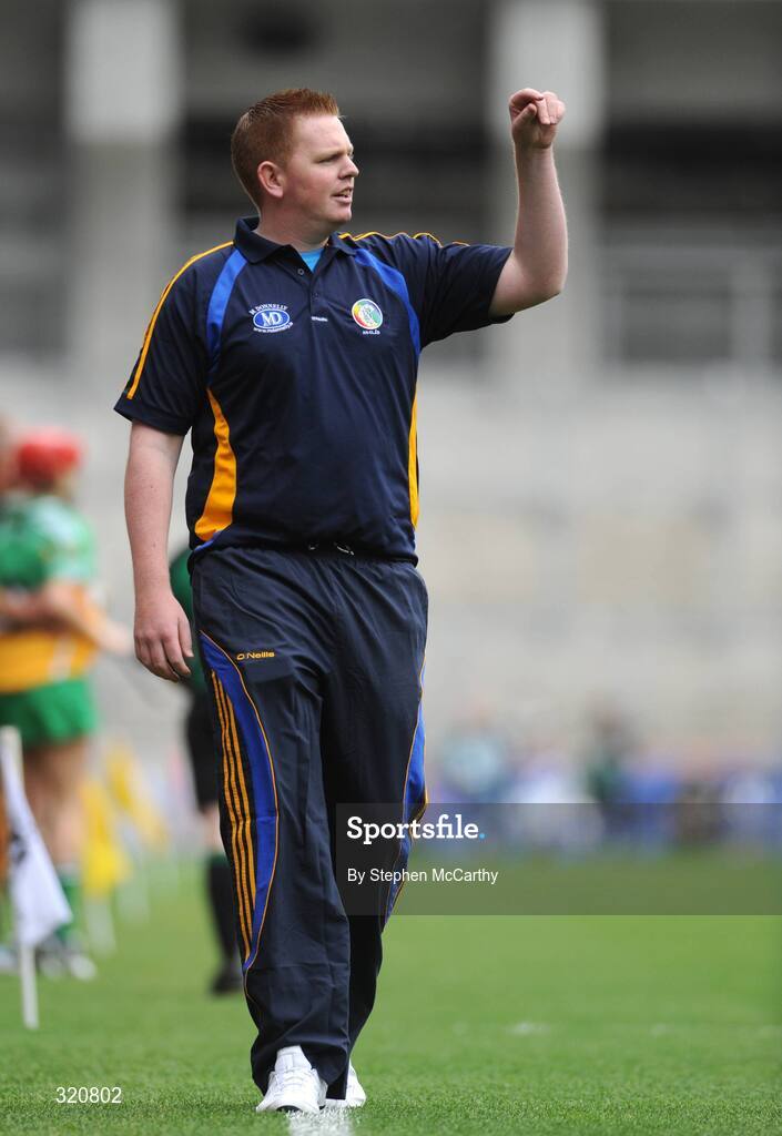 14 September 2008; Clare manager Colm Hanley. Gala All-Ireland Junior Camogie Championship Final, Clare v Offaly, Croke Park, Dublin. Picture credit: Stephen McCarthy / SPORTSFILE