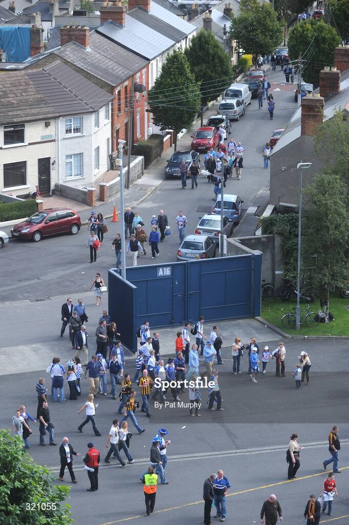 7 September 2008; Supporters of both teams arrive in Croke Park. GAA Hurling All-Ireland Senior Championship Final, Kilkenny v Waterford, Croke Park, Dublin. Picture credit: Pat Murphy / SPORTSFILE