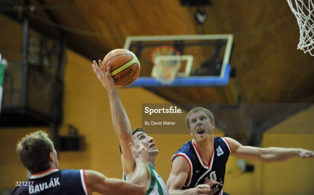 20 September 2008; Colin O'Reilly, Ireland, in action against Igor Pesta, right, and Juraj Gavlak, Slovakia. Senior Men's Basketball European Championship - Division B - Group C - Ireland v Slovakia, National Basketball Arena, Tallaght, Dublin. Picture credit: David Maher / SPORTSFILE