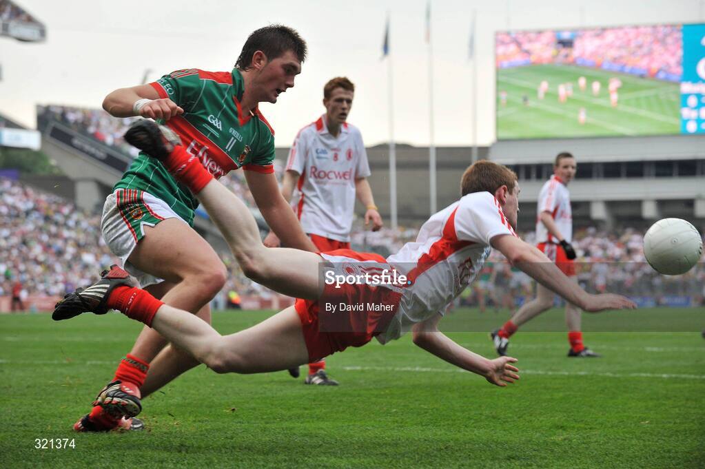 21 September 2008; Gavin Teague, Tyrone, in action against Aidan O'Shea, Mayo. ESB GAA Football All-Ireland Minor Championship Final, Tyrone v Mayo, Croke Park, Dublin. Picture credit: David Maher / SPORTSFILE