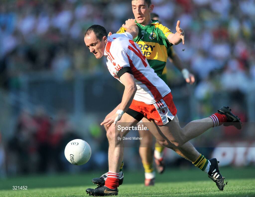 21 September 2008; Brian Dooher, Tyrone, in action against Killian Young, Kerry. GAA Football All-Ireland Senior Championship Final, Kerry v Tyrone, Croke Park, Dublin. Picture credit: David Maher / SPORTSFILE