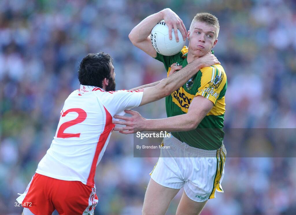 21 September 2008; Tommy Walsh, Kerry, in action against Joe McMahon, Tyrone. GAA Football All-Ireland Senior Championship Final, Kerry v Tyrone, Croke Park, Dublin. Picture credit: Brendan Moran / SPORTSFILE
