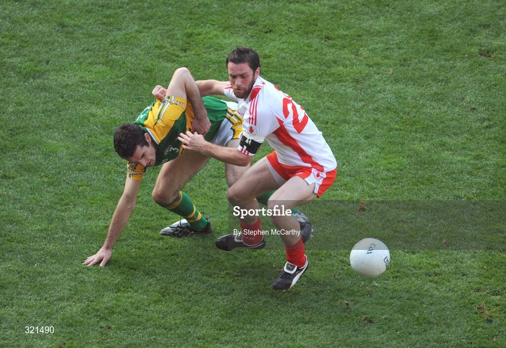 21 September 2008; Martin Penrose, Tyrone, in action against Tom O'Sullivan, Kerry. GAA Football All-Ireland Senior Championship Final, Kerry v Tyrone, Croke Park, Dublin. Picture credit: Stephen McCarthy / SPORTSFILE
