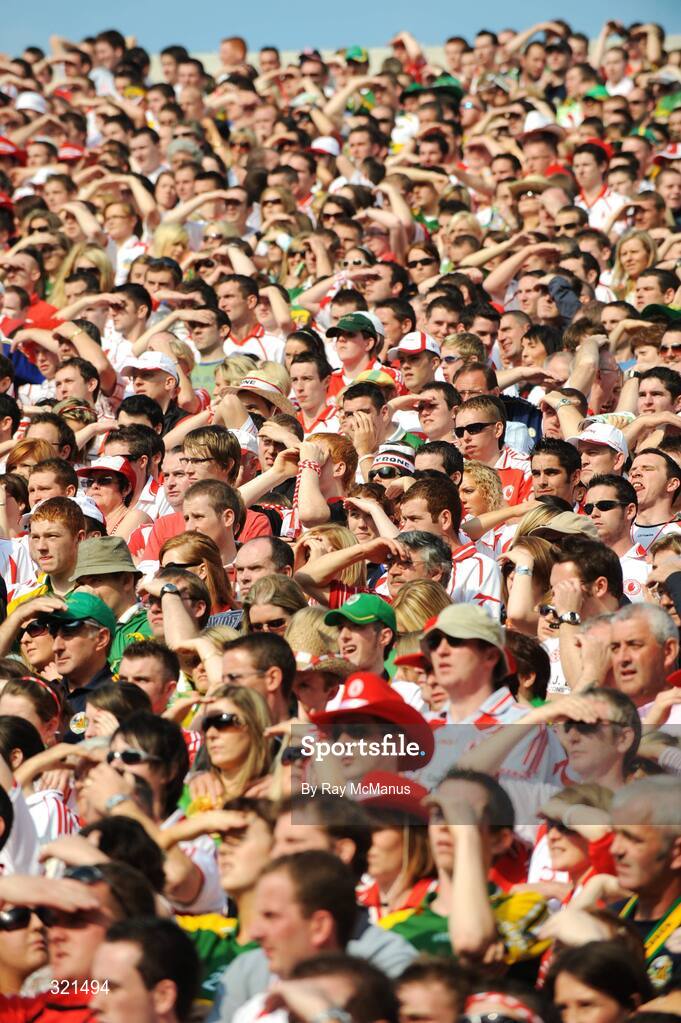 21 September 2008; Supporters of Tyrone and Kerry watch the game from Hill 16. GAA Football All-Ireland Senior Championship Final, Kerry v Tyrone, Croke Park, Dublin. Picture credit: Ray McManus / SPORTSFILE