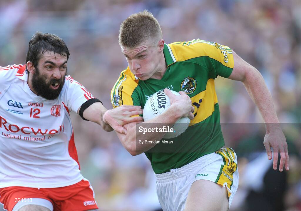 21 September 2008; Tommy Walsh, Kerry, in action against Joe McMahon, Tyrone. GAA Football All-Ireland Senior Championship Final, Kerry v Tyrone, Croke Park, Dublin. Picture credit: Brendan Moran / SPORTSFILE