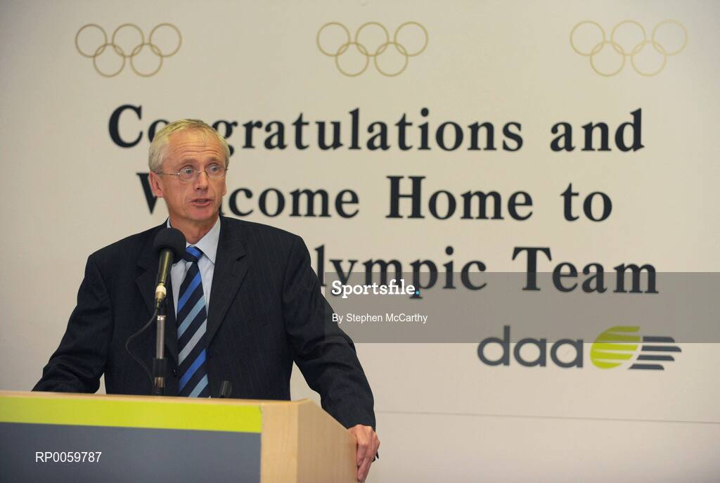 19 September 2008; John Treacy, CEO, Irish Sports Council, speaking at a reception for Irish athletes at Dublin Airport as the Irish Paralympic Team arrived home from Beijing. Dublin Airport, Dublin. Picture credit: Stephen McCarthy / SPORTSFILE