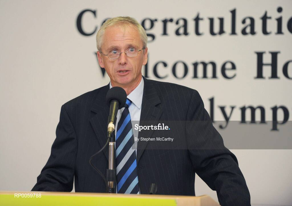 19 September 2008; John Treacy, CEO, Irish Sports Council, speaking at a reception for Irish athletes at Dublin Airport as the Irish Paralympic Team arrived home from Beijing. Dublin Airport, Dublin. Picture credit: Stephen McCarthy / SPORTSFILE