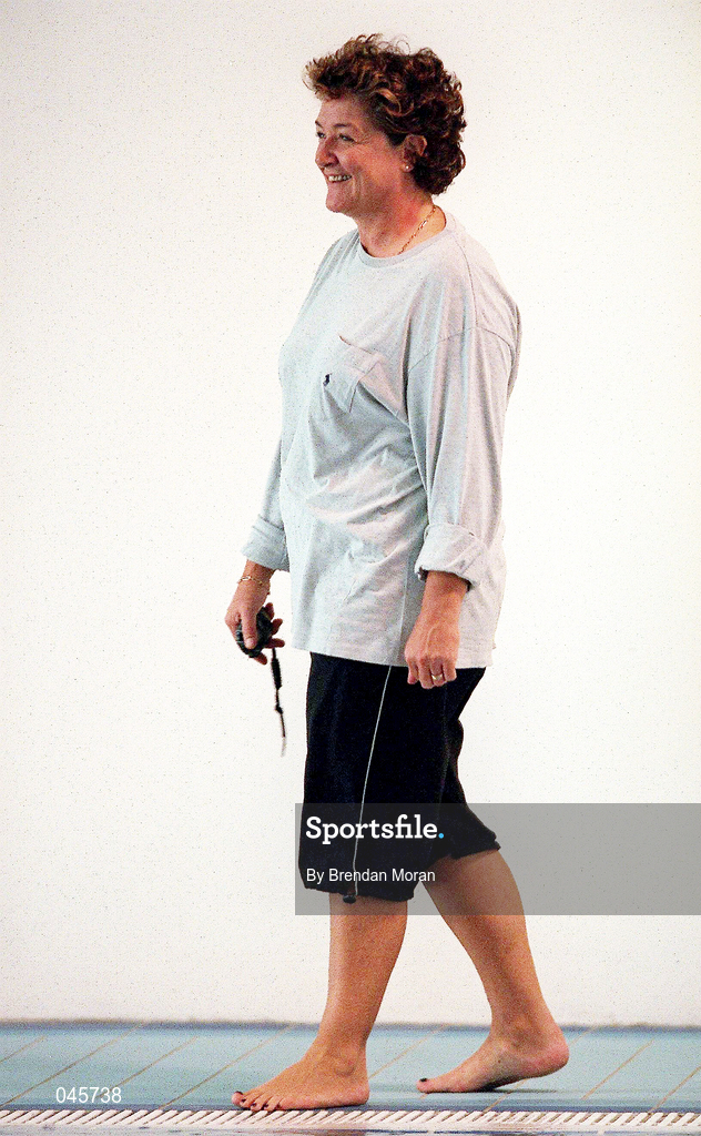 21 August 2000; Swimming coach Carole Walsh watches her athlete Chantal Gibney during a training session at the Westwood Club in Dublin prior to the 2000 Sydney Olympic Games. Photo by Brendan Moran/Sportsfile