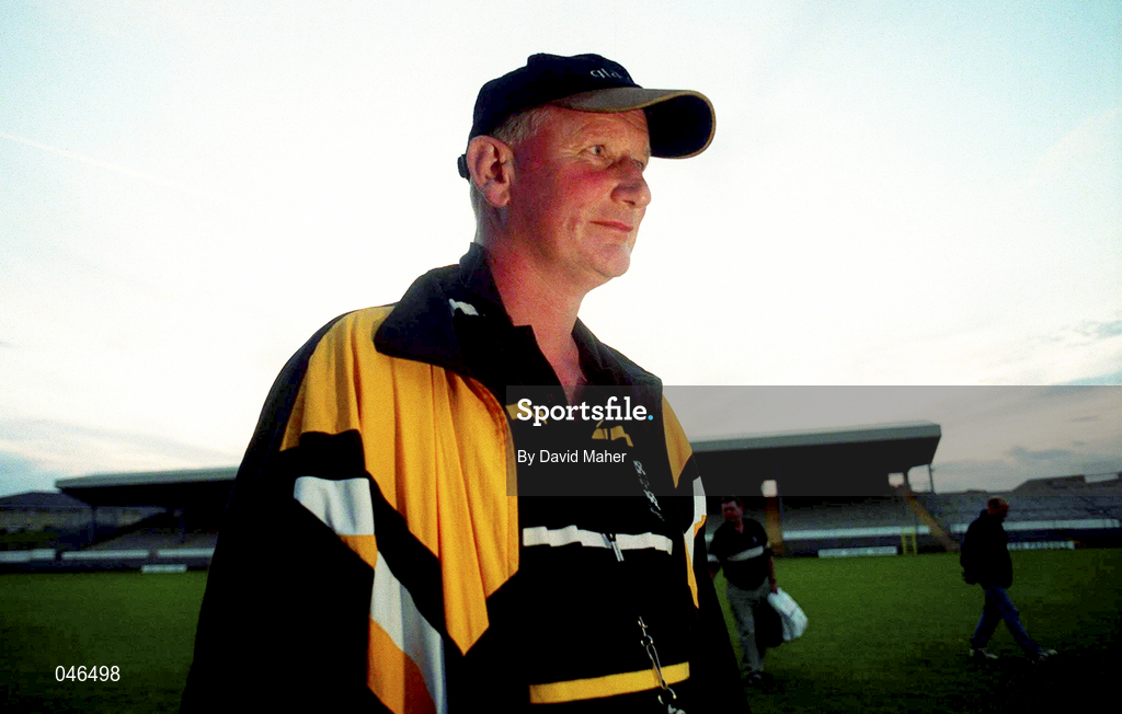 28 August 2000; Manager Brian Cody during Kilkenny Senior Hurling Squad Training and Press Conference at Nowlan Park in Kilkenny. Photo by David Maher/Sportsfile