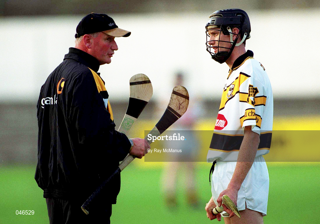 28 August 2000; Manager Brian Cody with Stephen Grehan during Kilkenny Senior Hurling Squad Training and Press Conference at Nowlan Park in Kilkenny. Photo by Ray McManus/Sportsfile