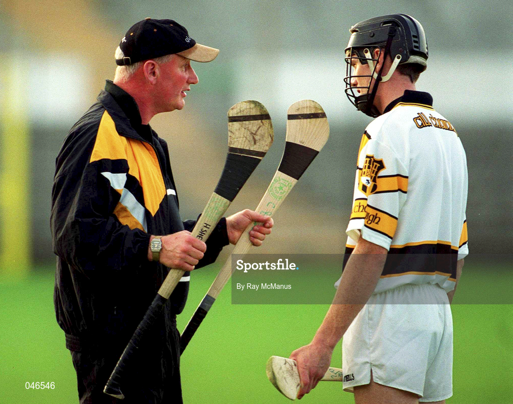28 August 2000; Manager Brian Cody with Stephen Grehan during Kilkenny Senior Hurling Squad Training and Press Conference at Nowlan Park in Kilkenny. Photo by Ray McManus/Sportsfile
