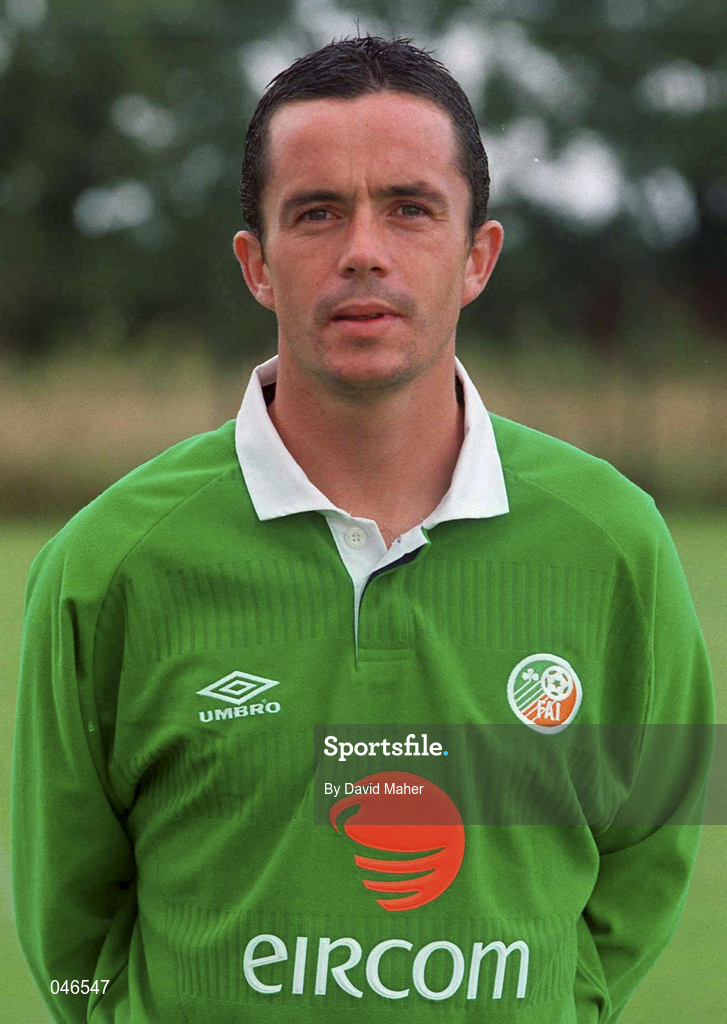 30 August 2000; Gary Kelly of Republic of Ireland prior to the team's departure for the first game against Holland in their 2002 FIFA World Cup Qualifying Campaign. Photo by David Maher/Sportsfile