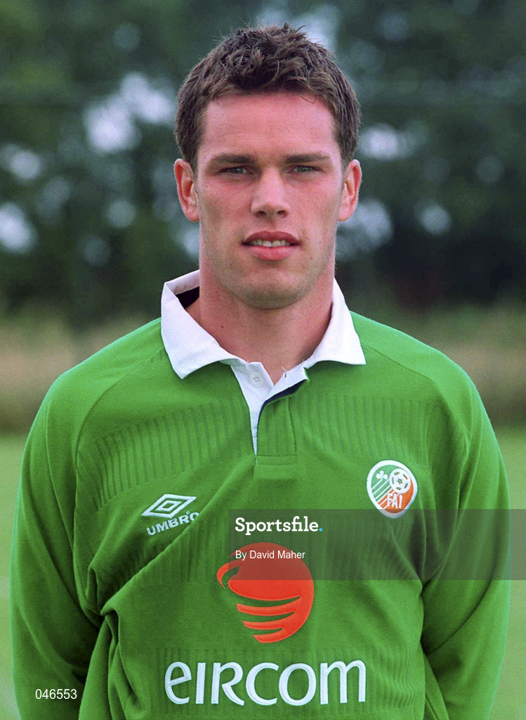 30 August 2000; Steve Finnan of Republic of Ireland prior to the team's departure for the first game against Holland in their 2002 FIFA World Cup Qualifying Campaign. Photo by David Maher/Sportsfile