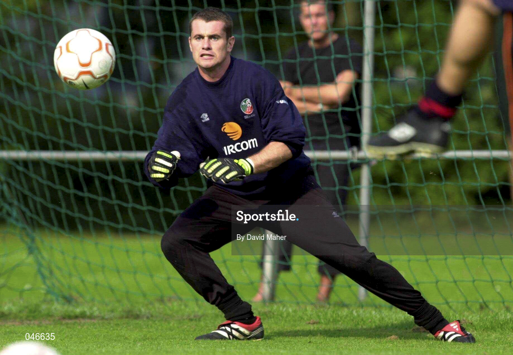 31 August 2000; Shay Given during Republic of Ireland Squad Training at the Sport Park Riekershaven in Amsterdam, Netherlands. Photo by David Maher/Sportsfile