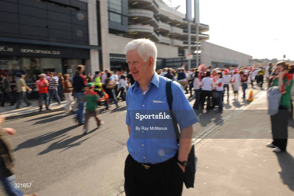 21 September 2008; Jim O'Sullivan of the Irish Examiner arrives for the game. GAA Football All-Ireland Senior Championship Final, Kerry v Tyrone, Croke Park, Dublin. Picture credit: Ray McManus / SPORTSFILE