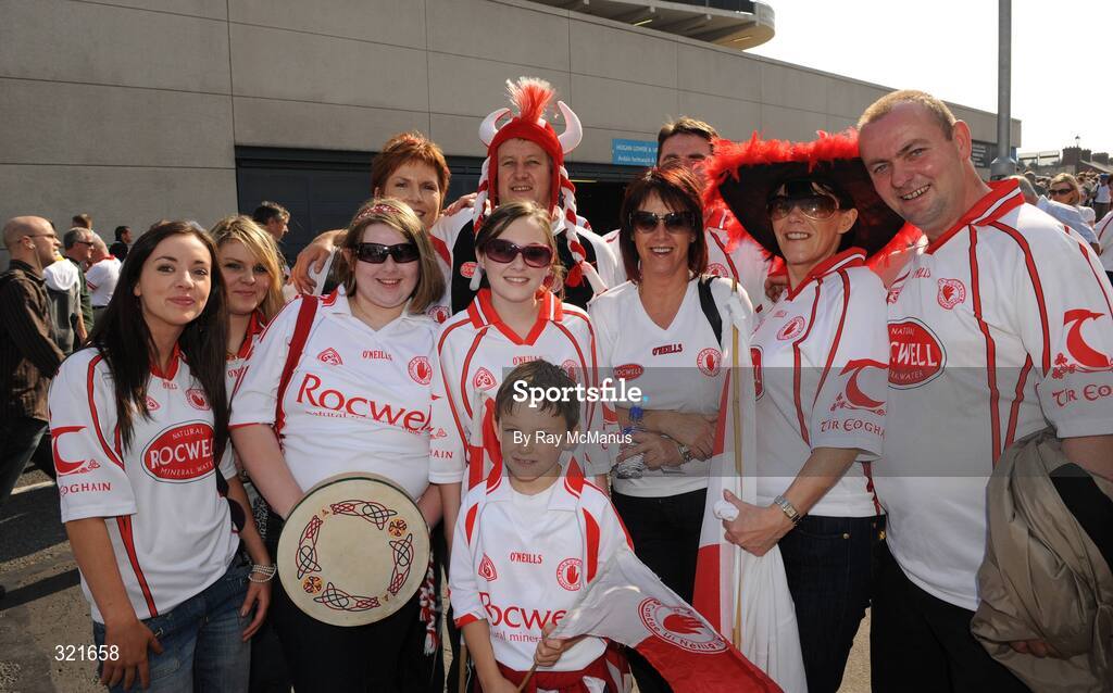 21 September 2008; Tyrone supporters arrive for the game. GAA Football All-Ireland Senior Championship Final, Kerry v Tyrone, Croke Park, Dublin. Picture credit: Ray McManus / SPORTSFILE
