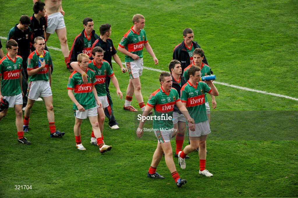 21 September 2008; Mayo players leave the pitch after the game. ESB GAA Football All-Ireland Minor Championship Final, Tyrone v Mayo, Croke Park, Dublin. Picture credit: Stephen McCarthy / SPORTSFILE