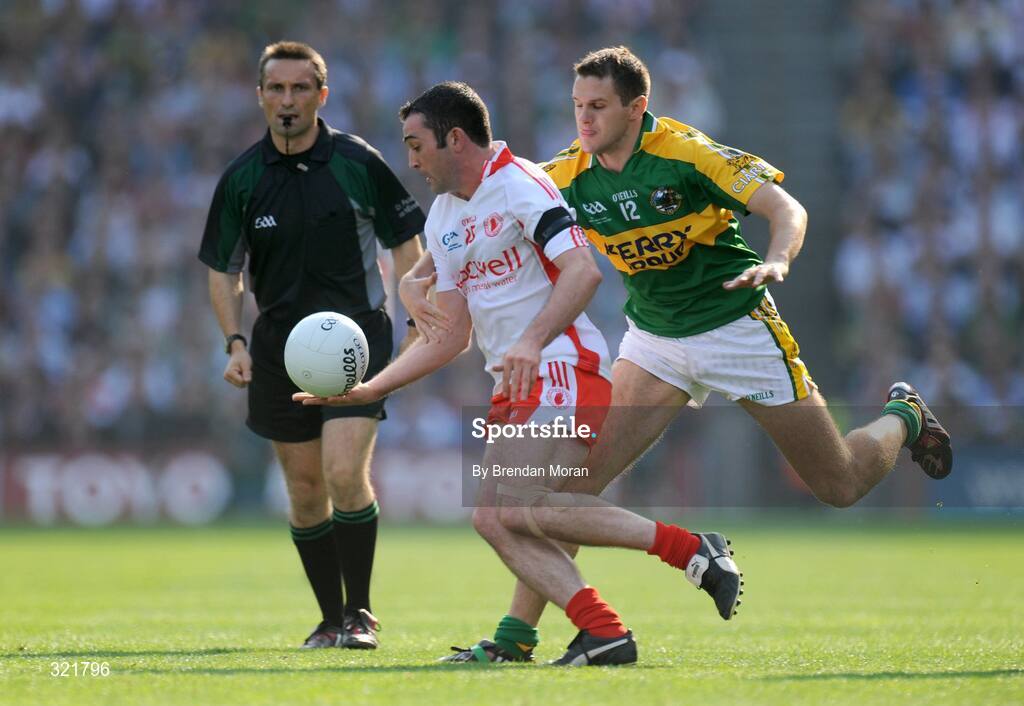 21 September 2008; Ryan Mellon, Tyrone, in action against Eoin Brosnan, Kerry. GAA Football All-Ireland Senior Championship Final, Kerry v Tyrone, Croke Park, Dublin. Picture credit: Brendan Moran / SPORTSFILE