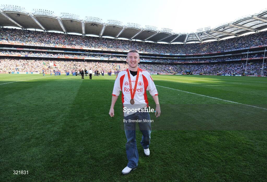 21 September 2008; Olympic boxer Paddy Barnes is introduced to the crowd at half-time. GAA Football All-Ireland Senior Championship Final, Kerry v Tyrone, Croke Park, Dublin. Picture credit: Brendan Moran / SPORTSFILE