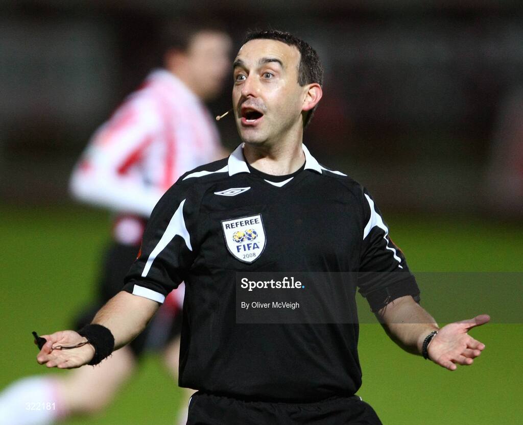 2 Septemeber 2008; Referee Ian Stokes. Setanta Cup, Derry City v Glentoran, Brandywell, Derry. Picture credit: Oliver McVeigh / SPORTSFILE