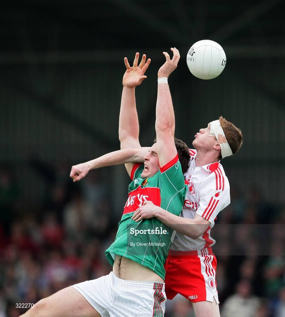 27 September 2008; Alex Corduff, Mayo, in action against Gavin Teague, Tyrone. ESB GAA Football All-Ireland Minor Championship Final Replay, Tyrone v Mayo, Pearse Park, Longford. Picture credit: Oliver McVeigh / SPORTSFILE