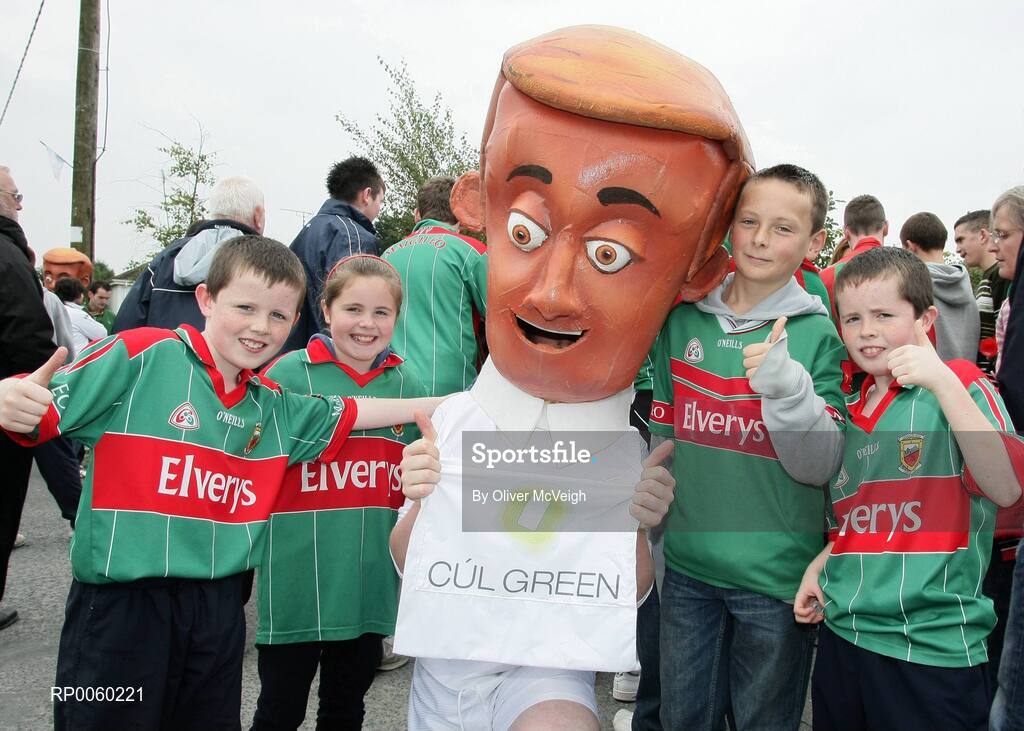 27 September 2008; Mayo supporters, Keith Harney, Rebbeca Harney, Brian Cauley and Carol Harney, Ballina, Co. Mayo, calling on fans to pledge for Cul Green to make Croke Park carbon neutral at the ESB GAA Football All-Ireland Minor Championship Final Replay, Tyrone v Mayo, Pearse Park, Longford. Picture credit: Oliver McVeigh / SPORTSFILE