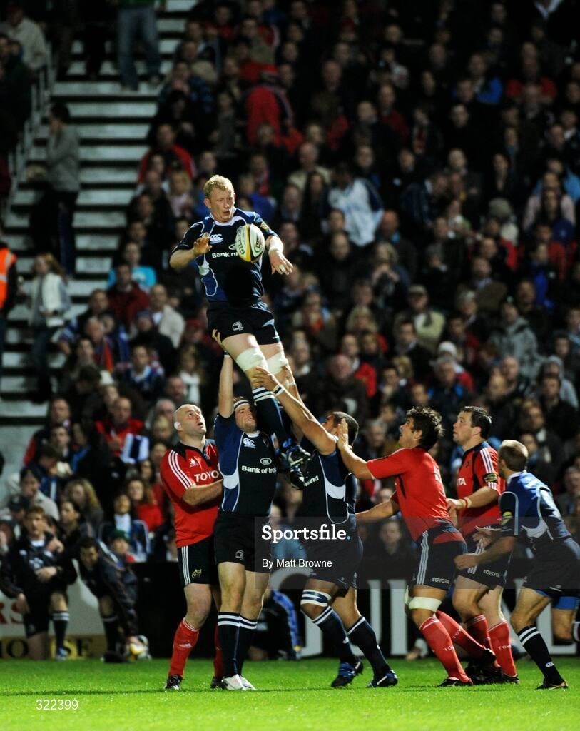 28 September 2008; Leo Cullen, Leinster, takes the ball in the lineout against Munster. Magners League, Leinster v Munster, RDS, Dublin. Picture credit: Matt Browne / SPORTSFILE