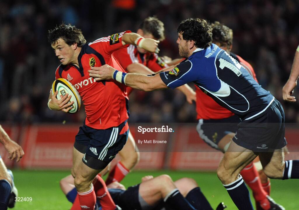 28 September 2008; Ian Dowling, Munster, is tackled by Shane Horgan, Leinster. Magners League, Leinster v Munster, RDS, Dublin. Picture credit: Matt Browne / SPORTSFILE