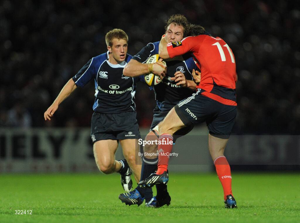 28 September 2008; Rocky Elsom, Leinster, is tackled by Ian Dowling, Munster. Magners League, Leinster v Munster, RDS, Dublin. Picture credit: Stephen McCarthy / SPORTSFILE